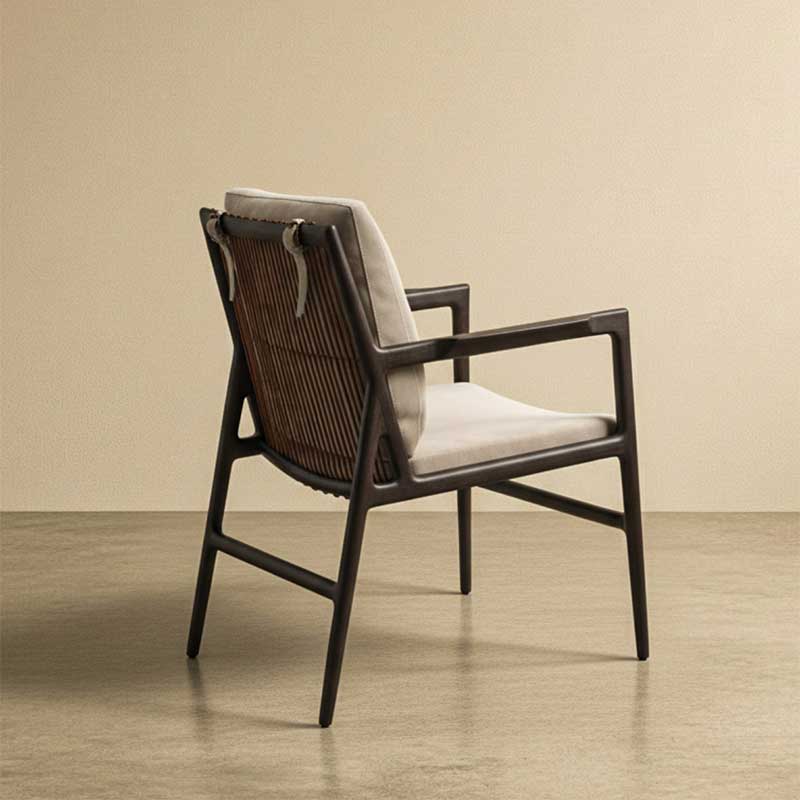 ease_chairs_md_c05_hero_main_01