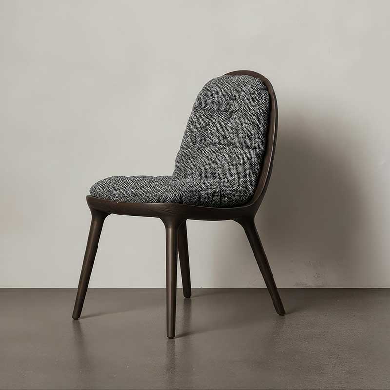 luna_chairs_md_c15_hero_main_01