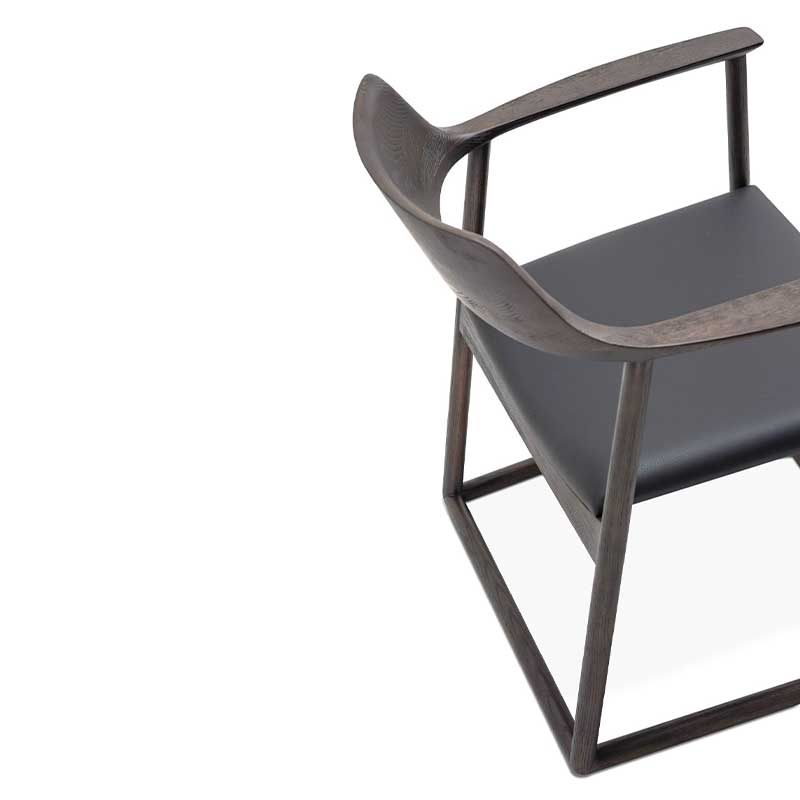 yanlan_chairs_md_c22_03